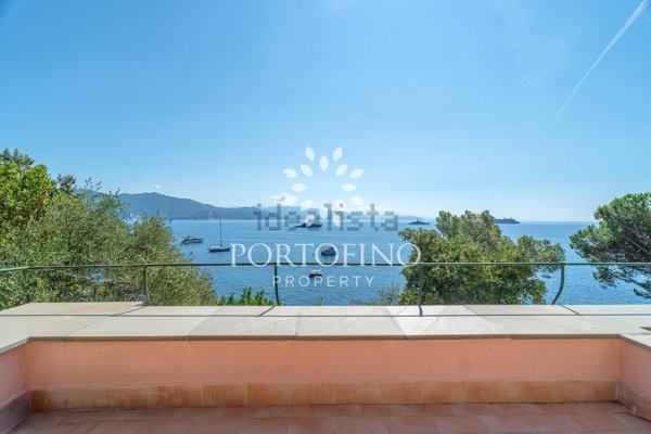 appartamento in vendita a Santa Margherita Ligure in zona Paraggi