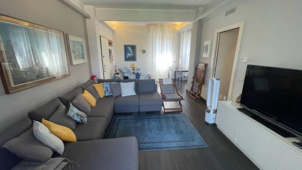 appartamento in vendita a Santa Margherita Ligure in zona Nozarego