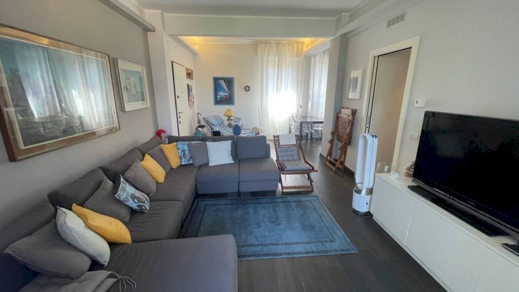 appartamento in vendita a Santa Margherita Ligure in zona Nozarego