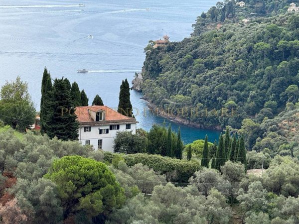 casa indipendente in vendita a Santa Margherita Ligure in zona Paraggi