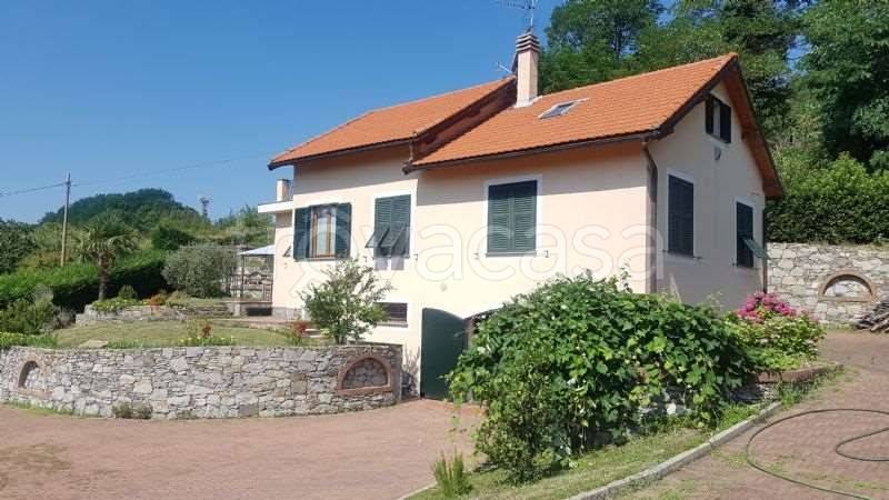 casa indipendente in vendita a Sant'Olcese