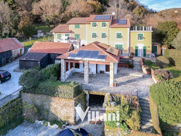 casa indipendente in vendita a Sant'Olcese in zona Vicomorasso