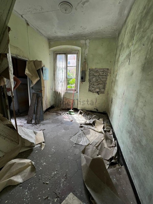 casa indipendente in vendita a Sant'Olcese in zona Manesseno