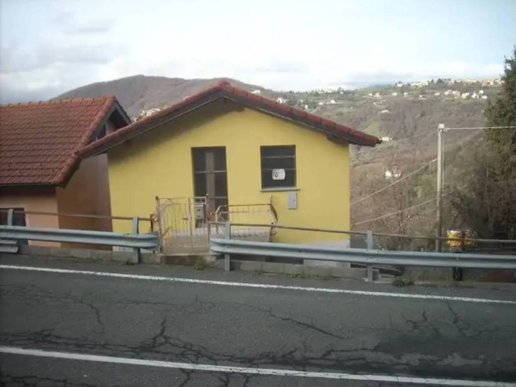 casa indipendente in vendita a Sant'Olcese