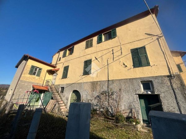 casa semindipendente in vendita a Sant'Olcese in zona Torrazza
