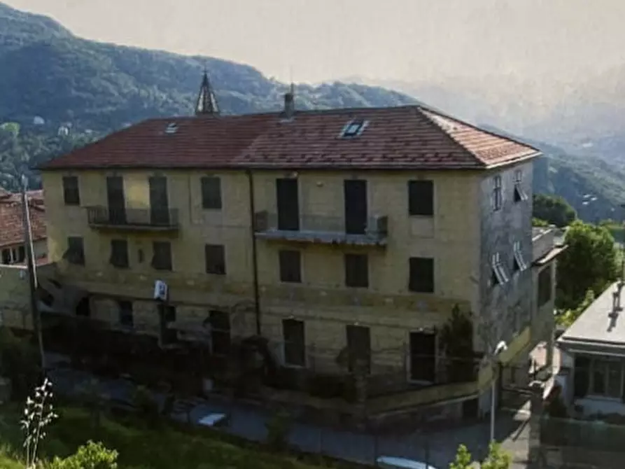 intera palazzina in vendita a Sant'Olcese in zona Torrazza