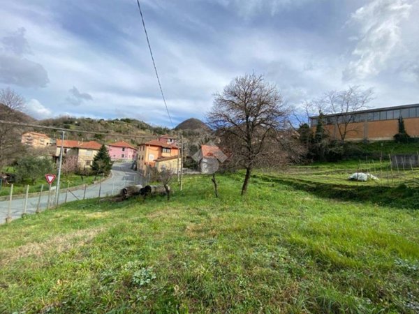 casa indipendente in vendita a Sant'Olcese in zona Vicomorasso