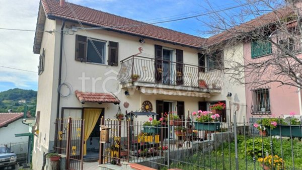 casa indipendente in vendita a Sant'Olcese
