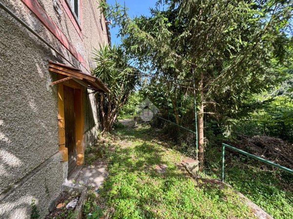 casa indipendente in vendita a Sant'Olcese in zona Trensasco