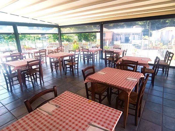 negozio in vendita a Sant'Olcese in zona Manesseno