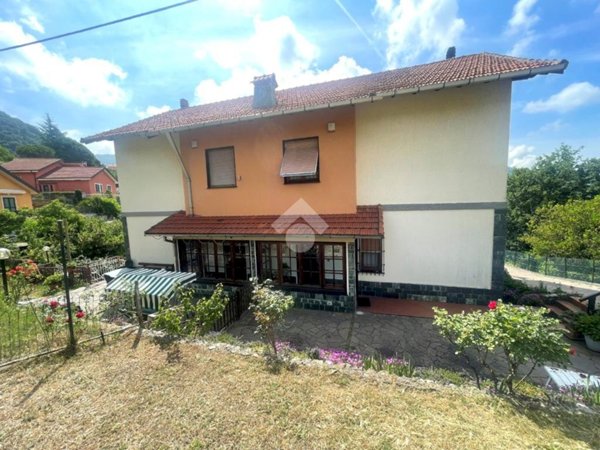 casa indipendente in vendita a Sant'Olcese