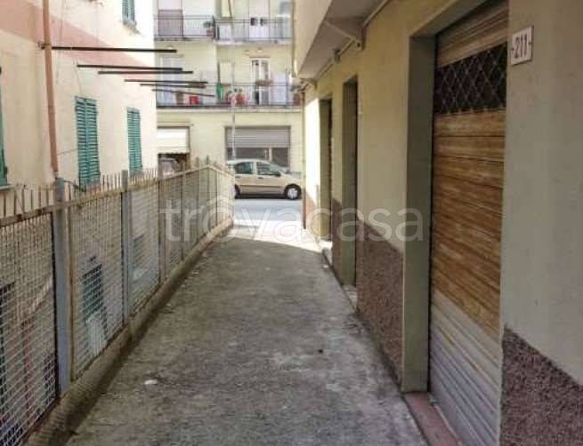 locale commerciale in vendita a Sant'Olcese in zona Manesseno