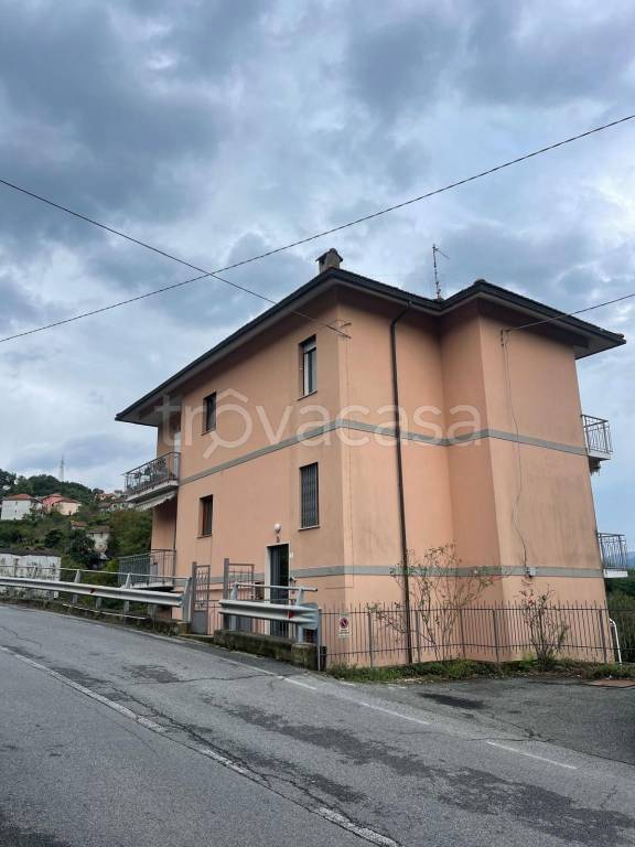 appartamento in vendita a Sant'Olcese in zona Piccarello