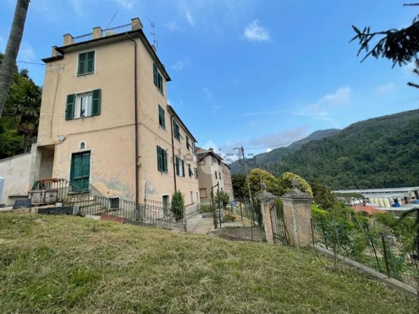 appartamento in vendita a Sant'Olcese in zona Manesseno