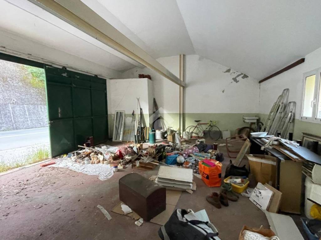 casa indipendente in vendita a Sant'Olcese in zona Piccarello