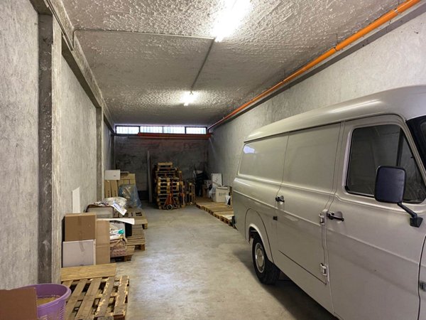 locale di sgombero in vendita a Sant'Olcese in zona Piccarello