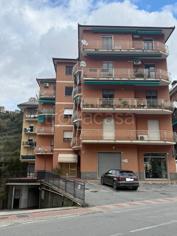 appartamento in vendita a Sant'Olcese in zona Manesseno