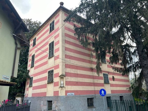 casa indipendente in vendita a Sant'Olcese in zona Manesseno