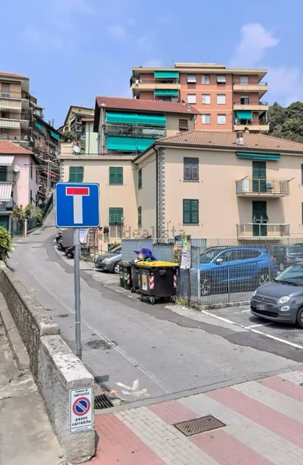 locale di sgombero in vendita a Sant'Olcese