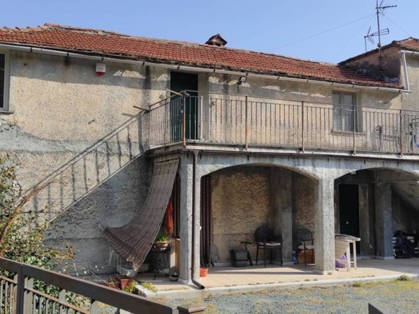 casa indipendente in vendita a Sant'Olcese