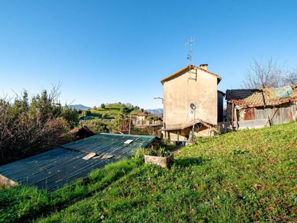 casa indipendente in vendita a Sant'Olcese