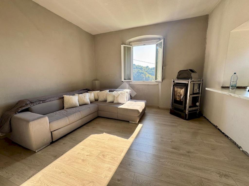 appartamento in vendita a Sant'Olcese in zona Manesseno