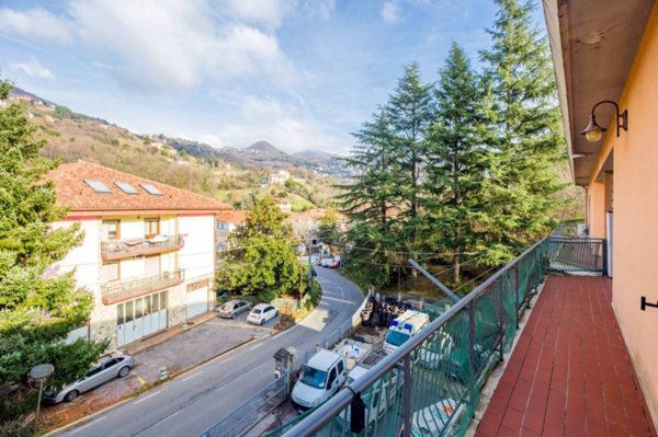 appartamento in vendita a Sant'Olcese in zona Piccarello