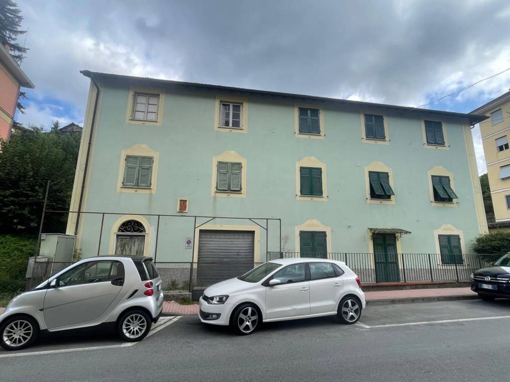 appartamento in vendita a Sant'Olcese in zona Manesseno