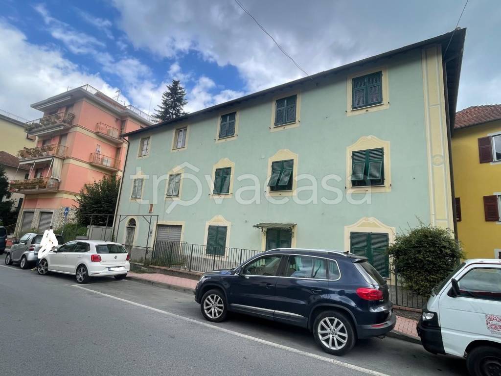 appartamento in vendita a Sant'Olcese in zona Manesseno
