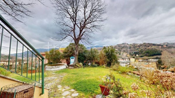 casa indipendente in vendita a Sant'Olcese in zona Manesseno