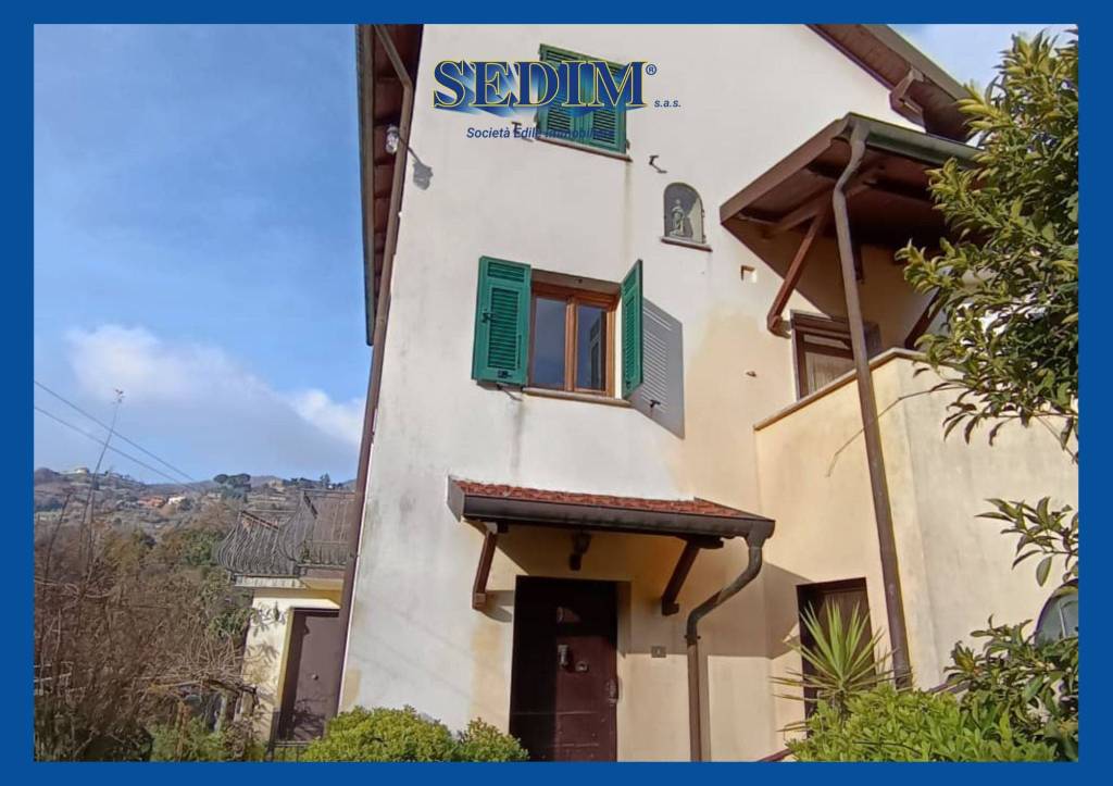 casa indipendente in vendita a Sant'Olcese in zona Piccarello