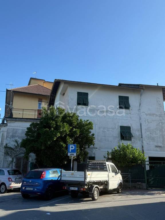 appartamento in vendita a Sant'Olcese in zona Manesseno