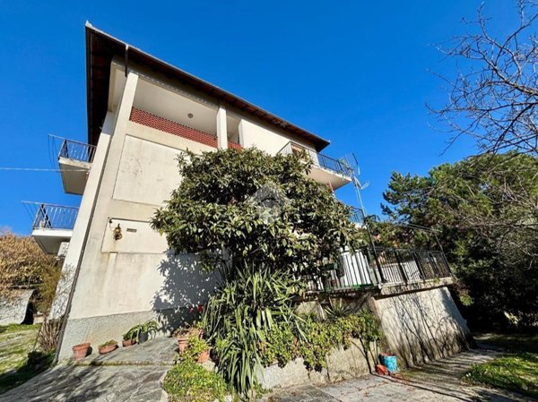 appartamento in vendita a Sant'Olcese in zona Vicomorasso