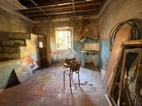 appartamento in vendita a Sant'Olcese in zona Piccarello