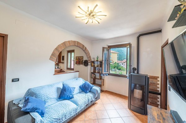 appartamento in vendita a Sant'Olcese in zona Vicomorasso