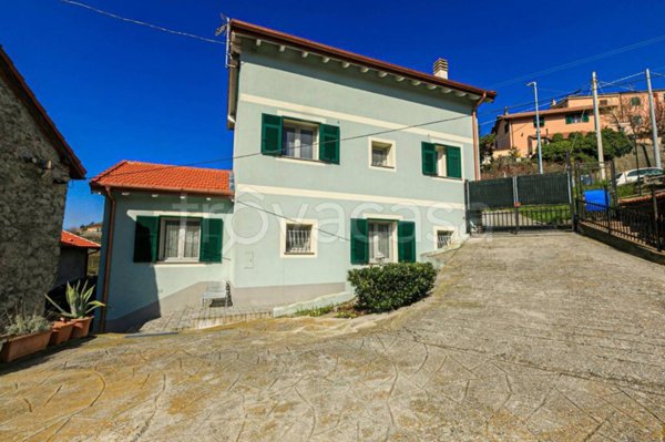 casa indipendente in vendita a Sant'Olcese