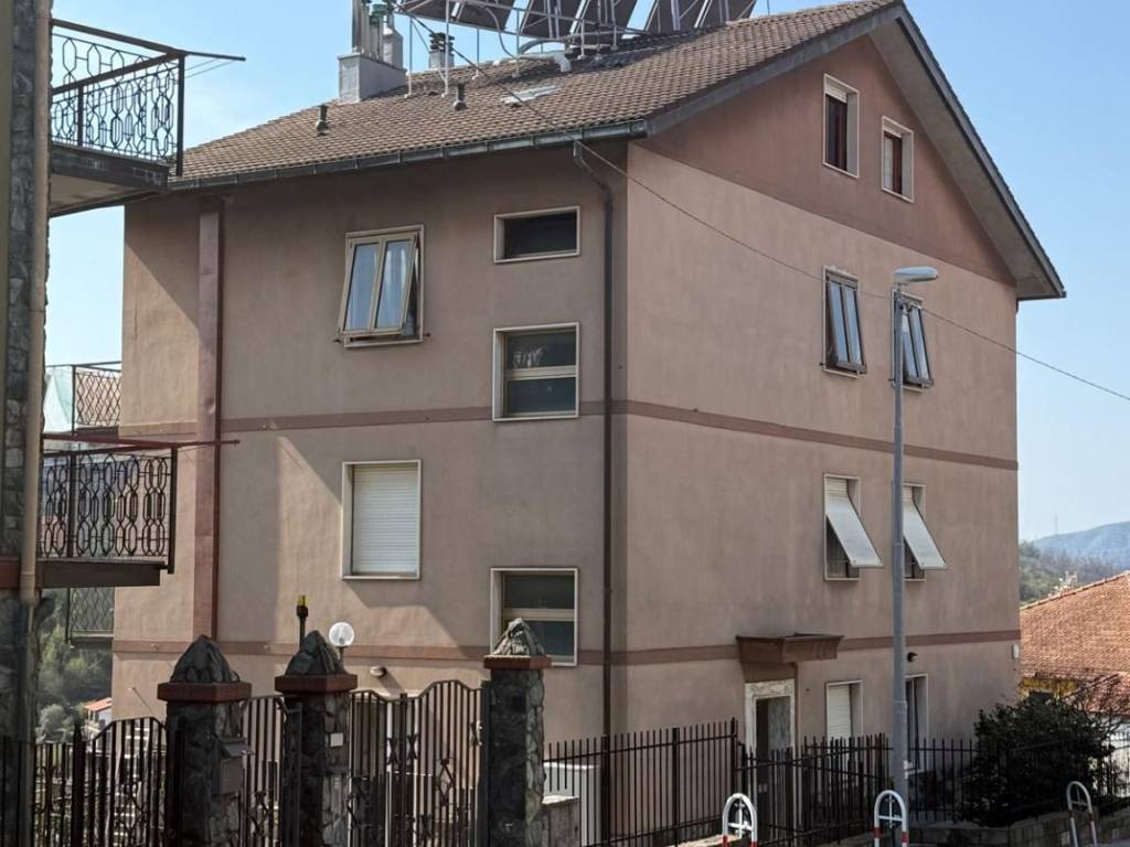 appartamento in vendita a Sant'Olcese in zona Manesseno