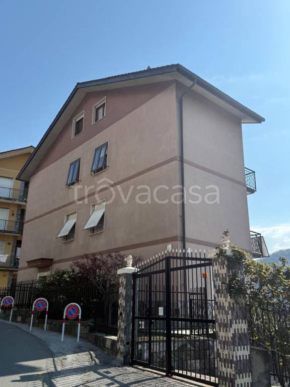 appartamento in vendita a Sant'Olcese in zona Manesseno