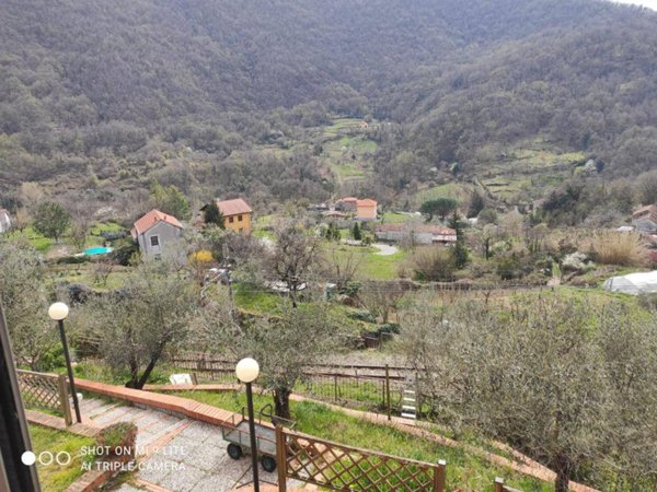 appartamento in vendita a Sant'Olcese in zona Vicomorasso