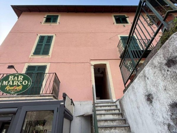 appartamento in vendita a Sant'Olcese in zona Manesseno