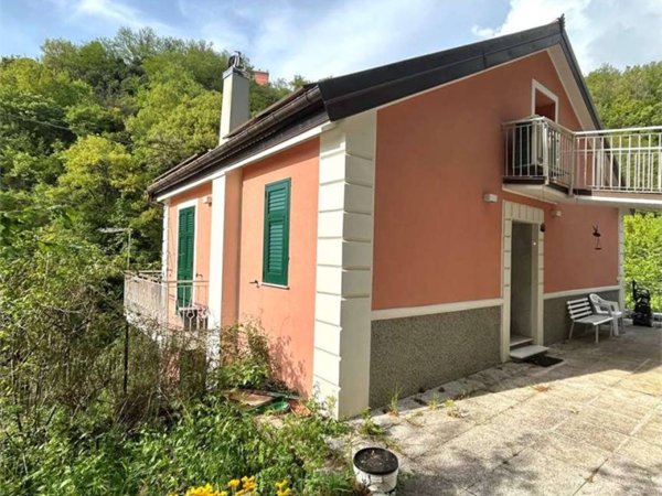 casa indipendente in vendita a Sant'Olcese