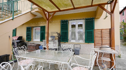 casa indipendente in vendita a Sant'Olcese in zona Manesseno