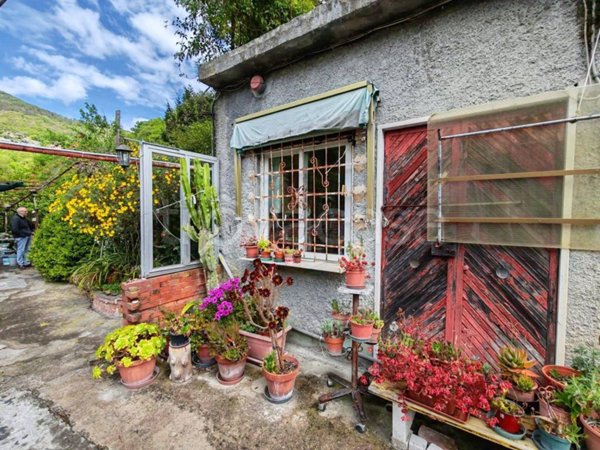 casa indipendente in vendita a Sant'Olcese