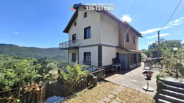 casa indipendente in vendita a Sant'Olcese in zona Sant'Olcese