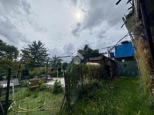 casa semindipendente in vendita a Sant'Olcese in zona Manesseno