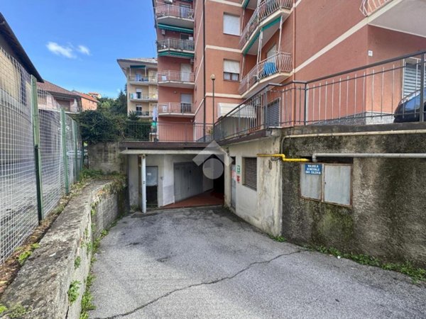 box auto in vendita a Sant'Olcese in zona Manesseno