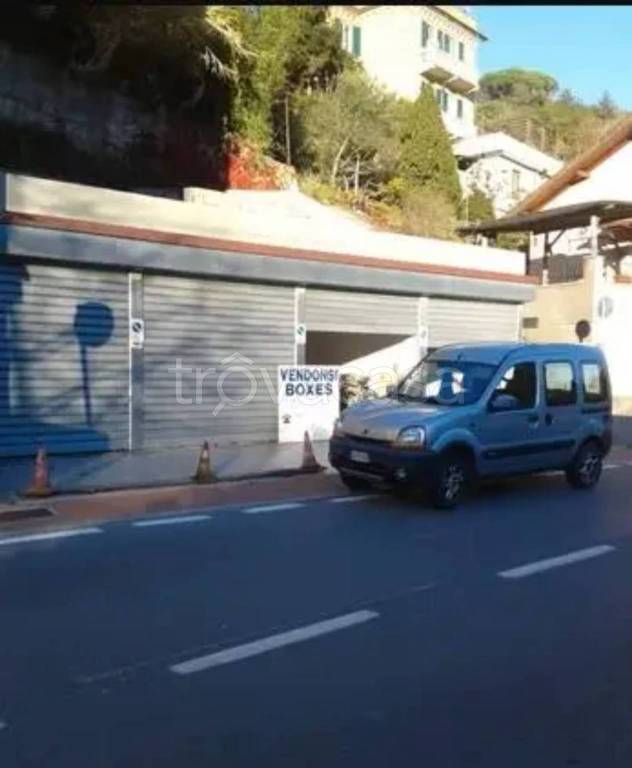 box auto in vendita a Sant'Olcese in zona Manesseno
