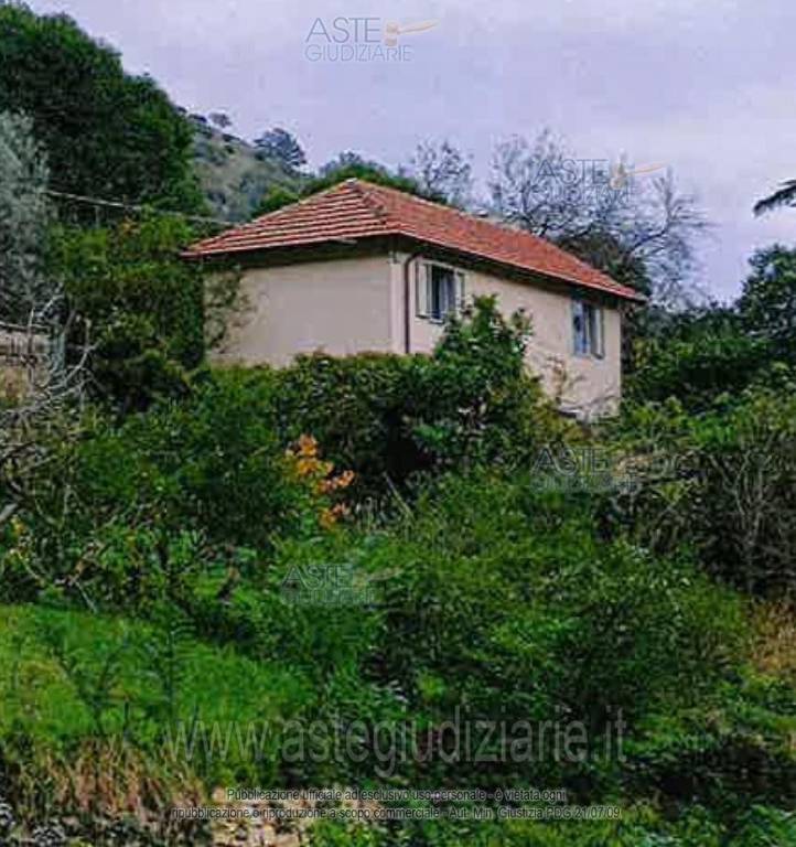 appartamento in vendita a Sant'Olcese in zona Sant'Olcese