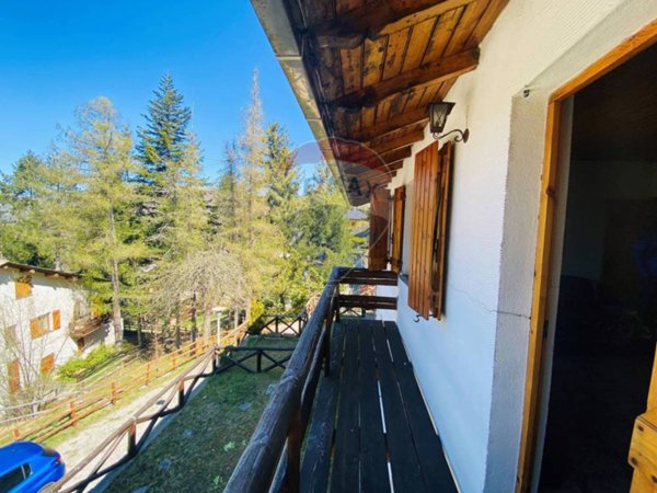 casa indipendente in vendita a Santo Stefano d'Aveto in zona Cornaleto