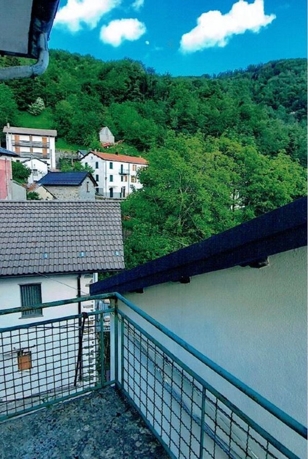 casa indipendente in vendita a Santo Stefano d'Aveto